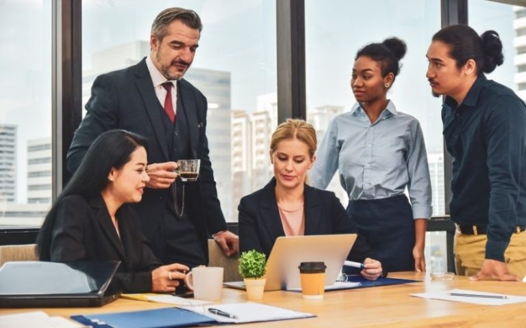 How to Become a Business Development Manager?